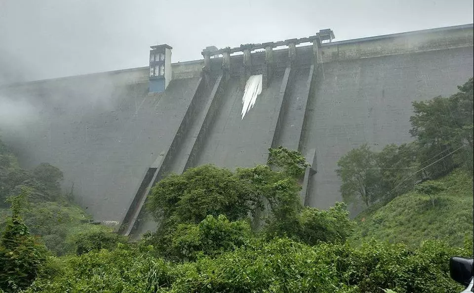 ഇടുക്കി ഡാം തുറന്നു