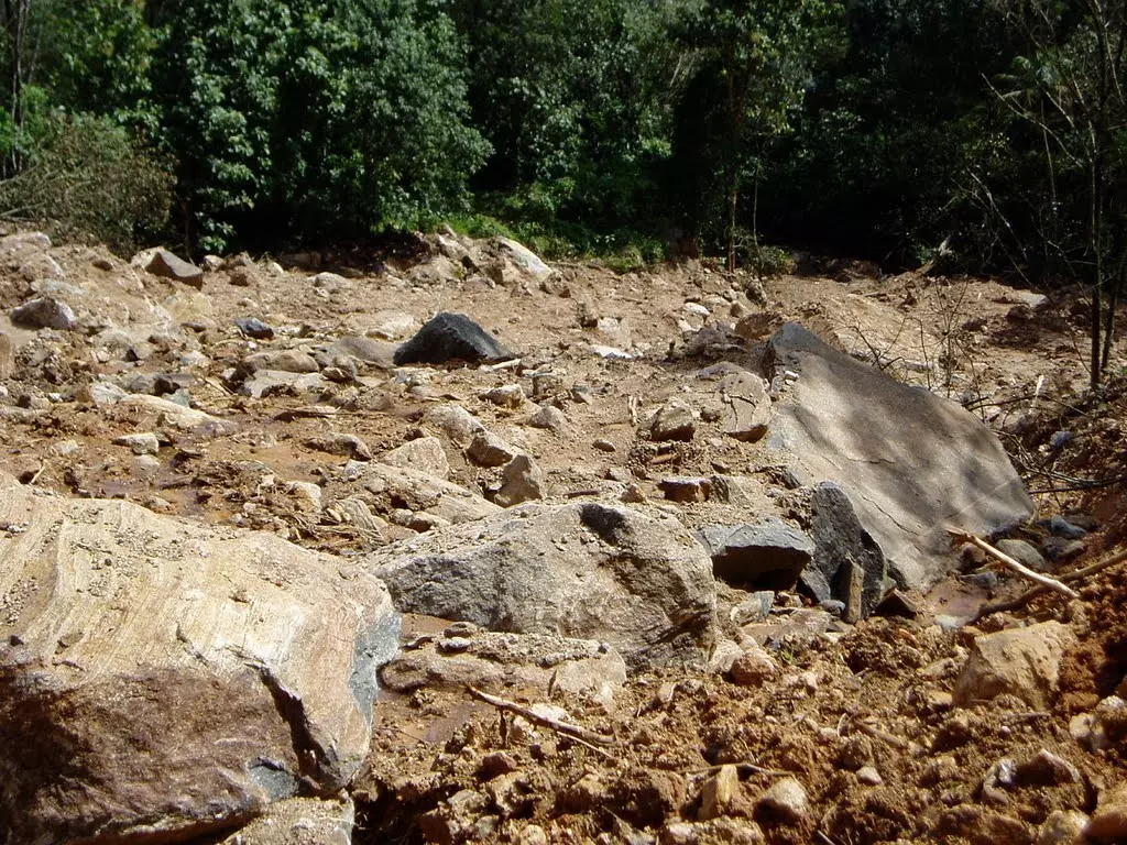 ദുരിതപെയ്ത്തില് കണ്ണൂരില് വ്യാപക നാശനഷ്ടം; മലയോര മേഖലയില് ഒന്പതിടത്ത് ഉരുള് പൊട്ടി ദുരിതപെയ്ത്തില് കണ്ണൂരില് വ്യാപക നാശനഷ്ടം; മലയോര മേഖലയില് ഒന്പതിടത്ത് ഉരുള് പൊട്ടി
