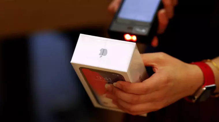 ഡബിള് സിമ്മുമായി ഐഫോണും എത്തുന്നു: പക്ഷേ... ഡബിള് സിമ്മുമായി ഐഫോണും എത്തുന്നു: പക്ഷേ...