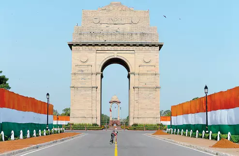 71 സ്വാതന്ത്ര്യദിനാഘോഷം; ഒരുക്കങ്ങള് പൂര്ത്തിയായി, രാഷ്ട്രപതിയുടെ സ്വാതന്ത്ര്യ ദിന സന്ദേശം ഇന്ന് 71 സ്വാതന്ത്ര്യദിനാഘോഷം; ഒരുക്കങ്ങള് പൂര്ത്തിയായി, രാഷ്ട്രപതിയുടെ സ്വാതന്ത്ര്യ ദിന സന്ദേശം ഇന്ന്