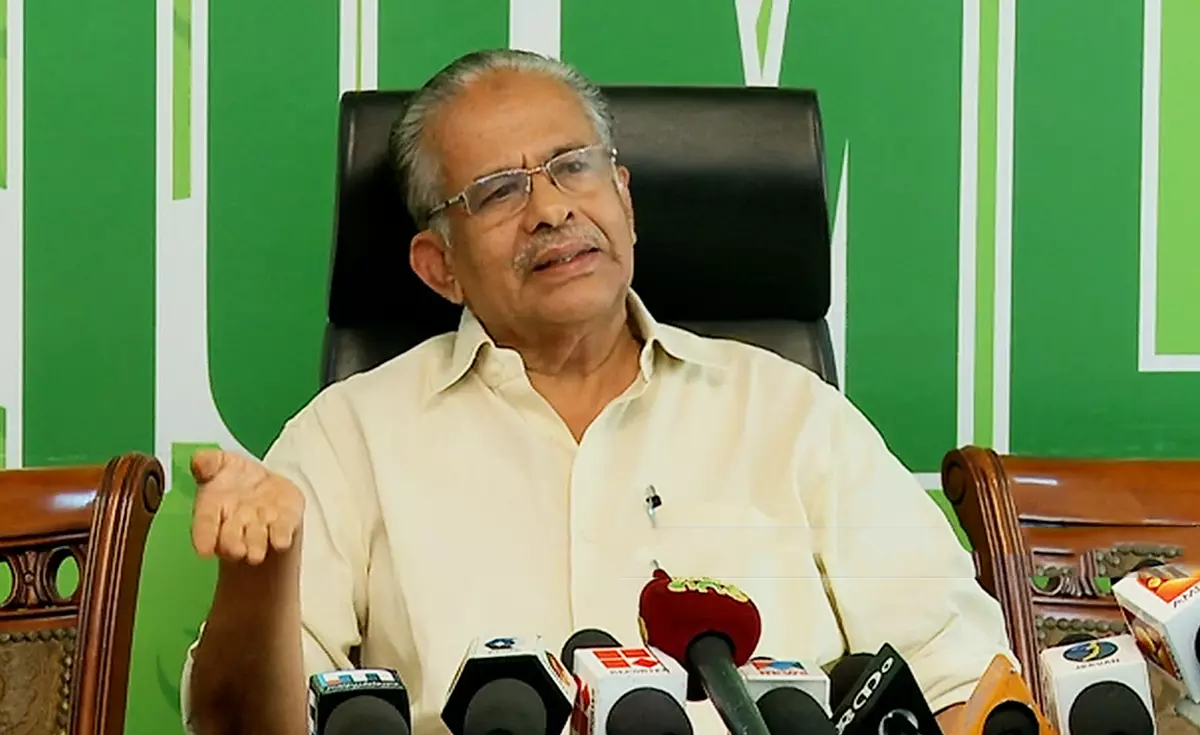 അസമില് ഒരു വിഭാഗം ജനതയെ അപരവല്ക്കരിക്കാന് ബി.ജെ.പി ശ്രമം: ഇ.ടി മുഹമ്മദ് ബഷീര് അസമില് ഒരു വിഭാഗം ജനതയെ അപരവല്ക്കരിക്കാന് ബി.ജെ.പി ശ്രമം: ഇ.ടി മുഹമ്മദ് ബഷീര്