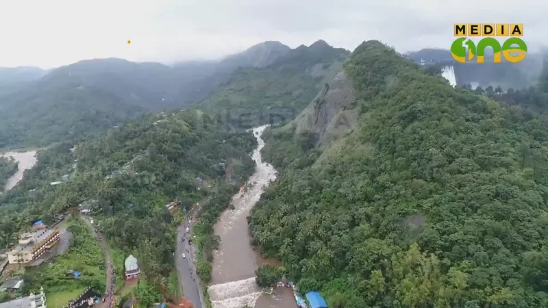 മഴ കുറഞ്ഞു;  ഭൂമി നഷ്ടപ്പെട്ടവര്‍ക്ക് 6 ലക്ഷവും വീട് നഷ്ടപ്പെട്ടവര്‍ക്ക് 4 ലക്ഷവും ധനസഹായം LIVE BLOG