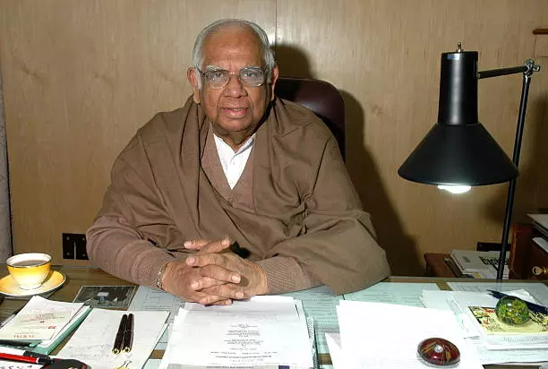 മണ്‍മറഞ്ഞത് ഇന്ത്യന്‍ രാഷ്ട്രീയത്തിലെ മികച്ച പാര്‍ലമെന്റേറിയന്‍