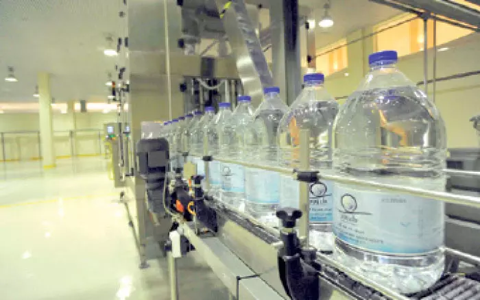 ഹജ്ജ്: ഈ വര്ഷം വിതരണം ചെയ്യുന്നത് 75 ലക്ഷം സംസം ബോട്ടിലുകള് ഹജ്ജ്: ഈ വര്ഷം വിതരണം ചെയ്യുന്നത് 75 ലക്ഷം സംസം ബോട്ടിലുകള്