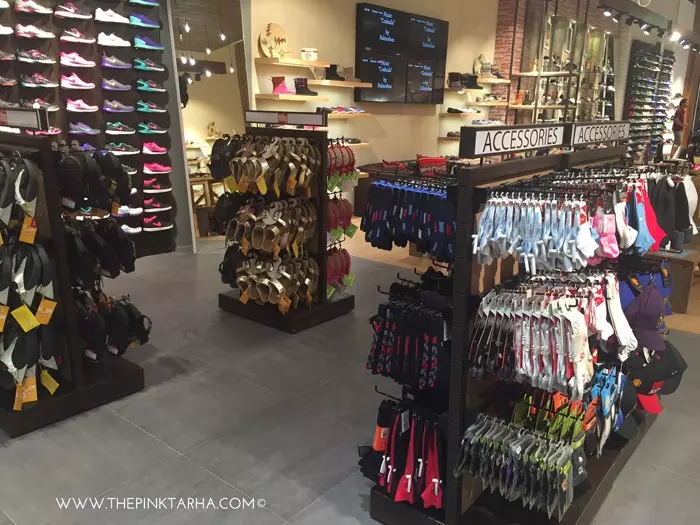 സെപ്തംബറില് നടപ്പാക്കാനിരിക്കുന്ന സമ്പൂര്ണ സൌദിവത്കരണം ചില്ലറ-മൊത്ത വ്യാപാര മേഖലക്കും ബാധകം സെപ്തംബറില് നടപ്പാക്കാനിരിക്കുന്ന സമ്പൂര്ണ സൌദിവത്കരണം ചില്ലറ-മൊത്ത വ്യാപാര മേഖലക്കും ബാധകം