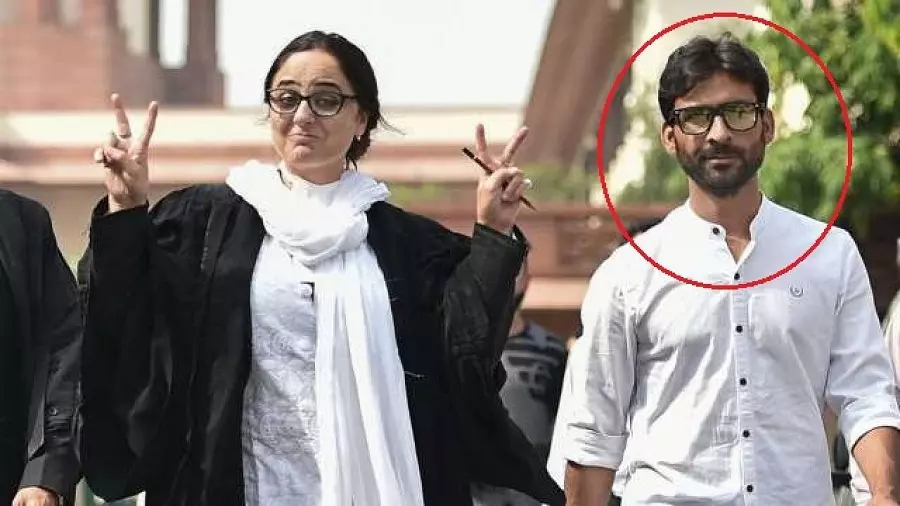 കത്വ കേസിലെ സാക്ഷിക്ക് പൊലീസ് കസ്റ്റഡിയില് ക്രൂരമര്ദ്ദനം: എന്നാല് താലിബ് സ്വയം മുറിവേല്പ്പിക്കുകയായിരുന്നുവെന്ന് പൊലീസ് കത്വ കേസിലെ സാക്ഷിക്ക് പൊലീസ് കസ്റ്റഡിയില് ക്രൂരമര്ദ്ദനം: എന്നാല് താലിബ് സ്വയം മുറിവേല്പ്പിക്കുകയായിരുന്നുവെന്ന് പൊലീസ്