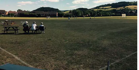 ബാറ്റ്‌സ്മാന്‍ സെഞ്ച്വറി നേടാതിരിക്കാന്‍ ബൗളറുടെ ചതി; പ്രതികരിച്ച് ക്രിക്കറ്റ് ലോകം 