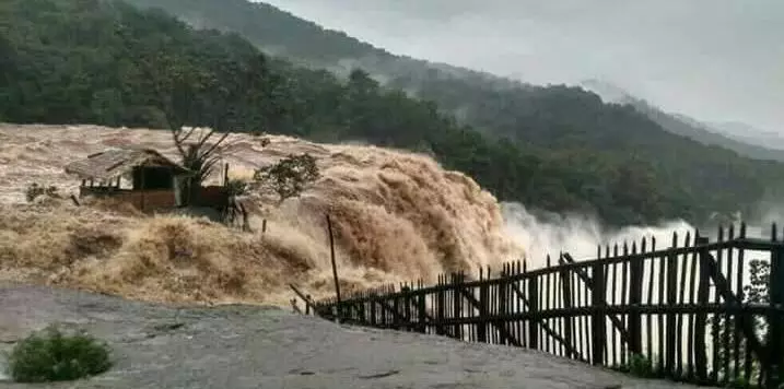 മഴക്കെടുതി;സോഷ്യൽ മീഡിയ വഴിയുള്ള വ്യാജ പ്രചാരണങ്ങൾക്കെതിരെ നടപടി  