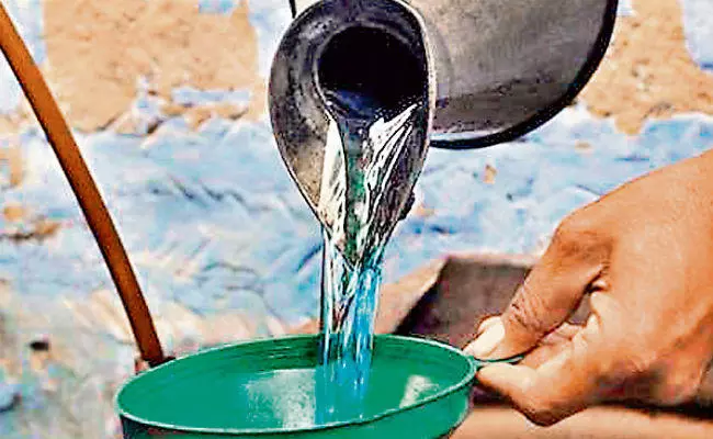 കേരളത്തിനുള്ള മണ്ണെണ്ണയും സൌജന്യമല്ല; കേന്ദ്രം 12000 ലിറ്റർ മണ്ണെണ്ണ അനുവദിച്ചത് 70 രൂപ നിരക്കില്‍