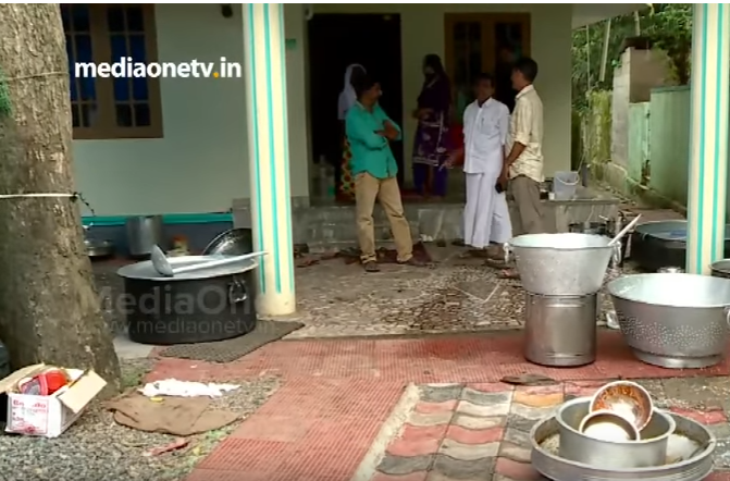 പ്രളയം നമ്മുടെ അടുക്കളയെയും ഒന്നാക്കി