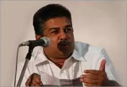 ‘പതിനായിരങ്ങള് മരണമുഖത്ത്’ ചെങ്ങന്നൂരില് സ്ഥിതി അതീവ ഗുരുതരമെന്ന് സജി ചെറിയാന് എംഎല്എ ‘പതിനായിരങ്ങള് മരണമുഖത്ത്’ ചെങ്ങന്നൂരില് സ്ഥിതി അതീവ ഗുരുതരമെന്ന് സജി ചെറിയാന് എംഎല്എ