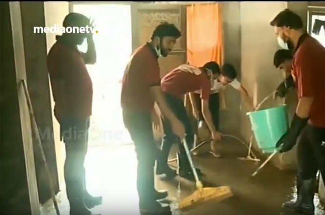 വൃത്തിക്ക് ഭാഷയില്ല; ഇവരുടെ സ്നേഹത്തിനും