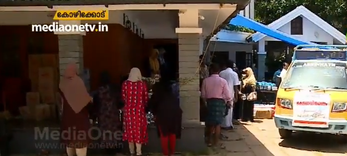 പ്രളയജലമൊഴിഞ്ഞ വീട്ടില്‍ ഒരുങ്ങുന്നത് ദിവസവും 3000 പേര്‍ക്കുള്ള അന്നം