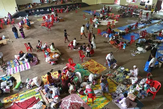 എറണാകുളം, പത്തനംതിട്ട ജില്ലകളില്‍ കൂടുതല്‍ പേര്‍ വീടുകളിലേക്ക്