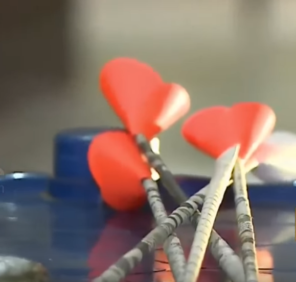 പാഴ് വസ്തുക്കളില്‍ മനോഹരമായ കരകൌശല വസ്തുക്കള്‍ വിരിയിച്ച് ഹൈദരാലി