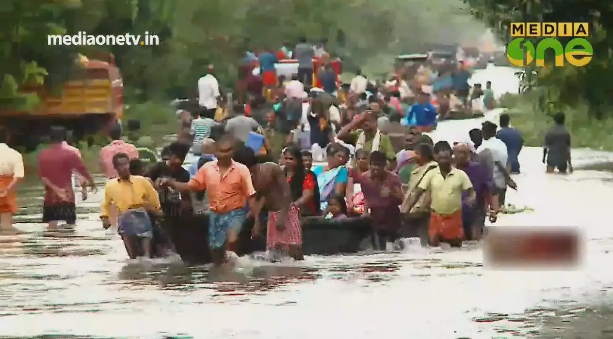 പ്രളയക്കെടുതി; അടിയന്തര ധനസഹായം നാളെ മുതല്‍