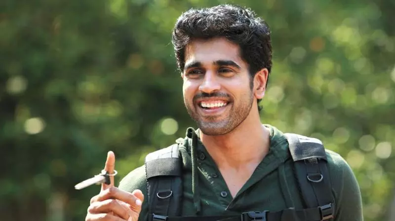 വിവാഹം പിന്നീടാകാം; ജനങ്ങളുടെ ജീവനാണ് പ്രാധാന്യമെന്ന് രാജീവ് പിള്ള  