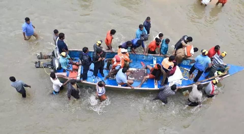 ആലപ്പുഴയിലും പത്തനംതിട്ടയിലും രക്ഷാപ്രവര്‍ത്തനം അവസാനിച്ചു; വെള്ളക്കെട്ടിറങ്ങാത്ത പ്രദേശങ്ങളില്‍ ദുരിതം