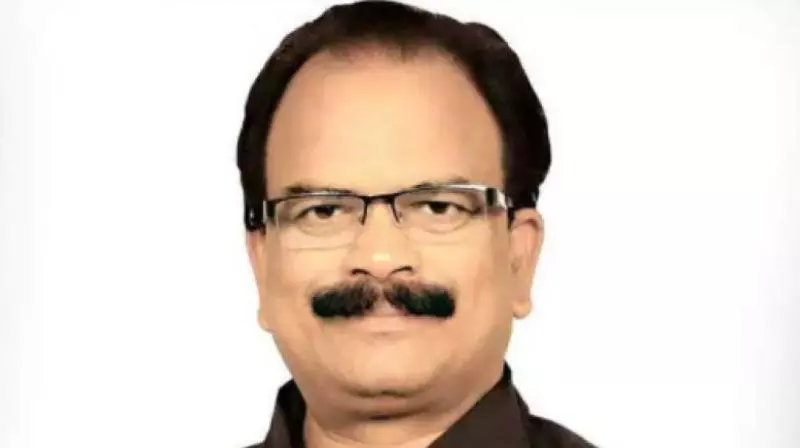 സാമ്പത്തിക വാഗ്ദാനം നല്കി ശിവസേനാ പ്രവര്ത്തകന് കോളേജ് വിദ്യാര്ഥിനിയെ പീഡിപ്പിച്ചു സാമ്പത്തിക വാഗ്ദാനം നല്കി ശിവസേനാ പ്രവര്ത്തകന് കോളേജ് വിദ്യാര്ഥിനിയെ പീഡിപ്പിച്ചു