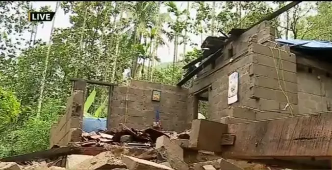 വീടില്ല, കൃഷിസ്ഥലമില്ല; ജീവന്‍ മാത്രം ബാക്കിയുണ്ട് ജോസിന്