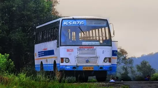 ഇന്ധനക്ഷാമം: ഹൈറേഞ്ചിലെ കെഎസ്ആര്ടിസി സര്വീസുകള് പ്രതിസന്ധിയില് ഇന്ധനക്ഷാമം: ഹൈറേഞ്ചിലെ കെഎസ്ആര്ടിസി സര്വീസുകള് പ്രതിസന്ധിയില്