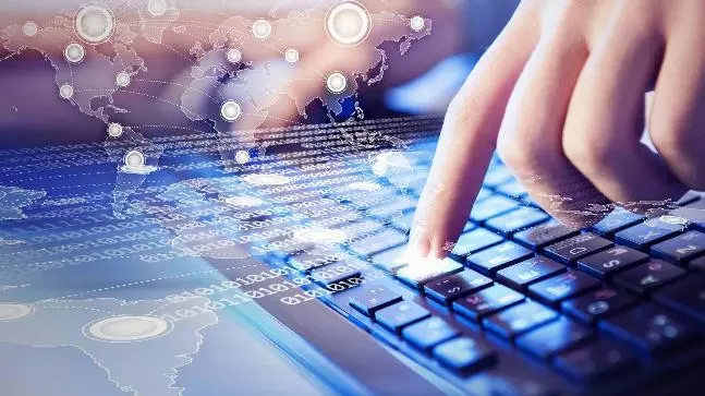 ഐ.ടി മേഖലയിലെ സ്വദേശിവത്കരണം ഊര്ജ്ജിതമാക്കാന് സൗദി ഐ.ടി മേഖലയിലെ സ്വദേശിവത്കരണം ഊര്ജ്ജിതമാക്കാന് സൗദി