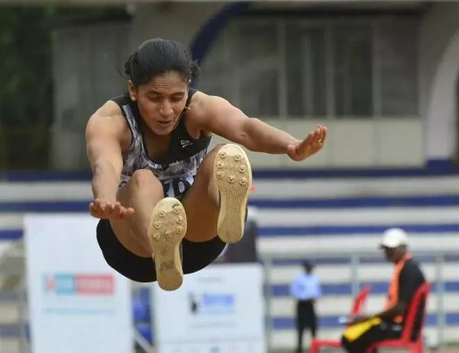 ഏഷ്യന്‍ ഗെയിംസ്; നീനയ്ക്ക് വെള്ളി