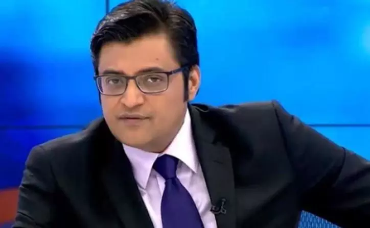 10 കോടി ദുരിതാശ്വാസ നിധിയിലേക്ക് നല്കണം; അര്ണബിന് വക്കീല് നോട്ടീസ് 10 കോടി ദുരിതാശ്വാസ നിധിയിലേക്ക് നല്കണം; അര്ണബിന് വക്കീല് നോട്ടീസ്