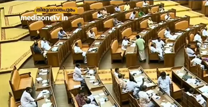 പ്രത്യേക നിയമസഭാ സമ്മേളനം കഴിഞ്ഞു: പ്രളയം സംബന്ധിച്ചുയര്ന്ന ചോദ്യങ്ങള്ക്ക് മറുപടി പറയാന് സര്ക്കാരിന് കഴിഞ്ഞോ? പ്രത്യേക നിയമസഭാ സമ്മേളനം കഴിഞ്ഞു: പ്രളയം സംബന്ധിച്ചുയര്ന്ന ചോദ്യങ്ങള്ക്ക് മറുപടി പറയാന് സര്ക്കാരിന് കഴിഞ്ഞോ?