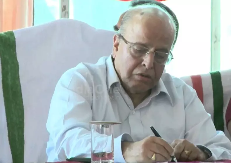 കസ്തൂരിരംഗൻ കരട് വിജ്ഞാപനം; പുതുക്കി ഇറക്കുമ്പോള് കേരളത്തിന്റെ ആവശ്യം അംഗീകരിക്കില്ല കസ്തൂരിരംഗൻ കരട് വിജ്ഞാപനം; പുതുക്കി ഇറക്കുമ്പോള് കേരളത്തിന്റെ ആവശ്യം അംഗീകരിക്കില്ല