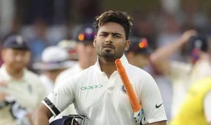 വെടിക്കെട്ട് അരങ്ങേറ്റത്തിന് പിന്നാലെ പന്തിന്റെ പേരില് നാണക്കേടിന്റെ ‘ഡക്ക്’ റെക്കോഡ് വെടിക്കെട്ട് അരങ്ങേറ്റത്തിന് പിന്നാലെ പന്തിന്റെ പേരില് നാണക്കേടിന്റെ ‘ഡക്ക്’ റെക്കോഡ്