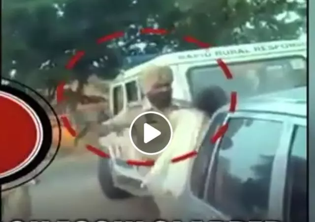 ‘വൃദ്ധയെ മുടിക്ക് കുത്തിപ്പിടിച്ച് വലിച്ച് താഴെയിട്ടു; കരണത്തടിച്ചു’ പഞ്ചാബ് പൊലീസിന്റെ പരാക്രമം നടുറോഡില് ‘വൃദ്ധയെ മുടിക്ക് കുത്തിപ്പിടിച്ച് വലിച്ച് താഴെയിട്ടു; കരണത്തടിച്ചു’ പഞ്ചാബ് പൊലീസിന്റെ പരാക്രമം നടുറോഡില്