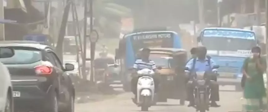 പ്രളയം കഴിഞ്ഞിട്ടും പത്തനംതിട്ട റാന്നി നഗരം ദുരിതത്തില് തുടരുന്നു പ്രളയം കഴിഞ്ഞിട്ടും പത്തനംതിട്ട റാന്നി നഗരം ദുരിതത്തില് തുടരുന്നു