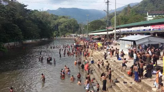 ശബരിമല: ഗതി മാറി ഒഴുകിയ പമ്പയെ പൂർവ സ്ഥിതിയിലാക്കാൻ ശ്രമങ്ങൾ പുരോഗമിക്കുന്നു ശബരിമല: ഗതി മാറി ഒഴുകിയ പമ്പയെ പൂർവ സ്ഥിതിയിലാക്കാൻ ശ്രമങ്ങൾ പുരോഗമിക്കുന്നു