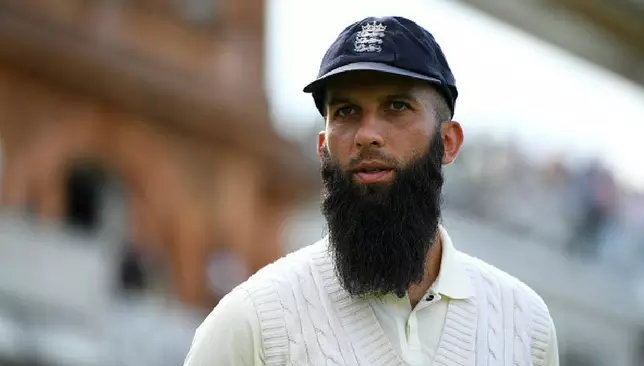 ‘ആസ്ത്രേലിയന് താരം വംശീയാധിക്ഷേപം നടത്തി’ ഗുരുതര ആരോപണവുമായി മൊയീന് അലി ‘ആസ്ത്രേലിയന് താരം വംശീയാധിക്ഷേപം നടത്തി’ ഗുരുതര ആരോപണവുമായി മൊയീന് അലി