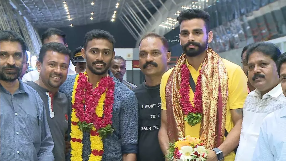 മുഹമ്മദ് അനസിന് തിരുവനന്തപുരം വിമാനത്താവളത്തില്‍ ഊഷ്മള സ്വീകരണം