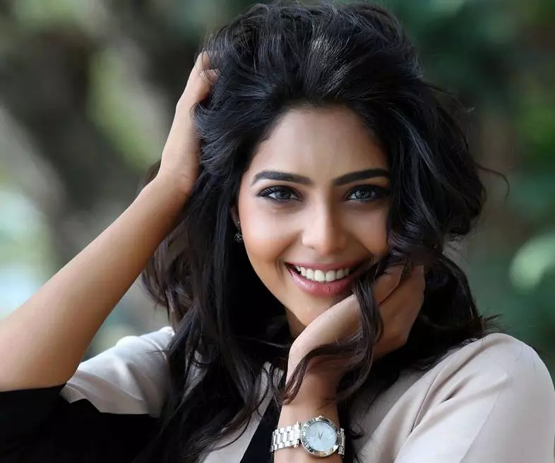 മാത്തന്റെ അപ്പു, ഇനി വിശാലിന്റെ നായിക മാത്തന്റെ അപ്പു, ഇനി വിശാലിന്റെ നായിക