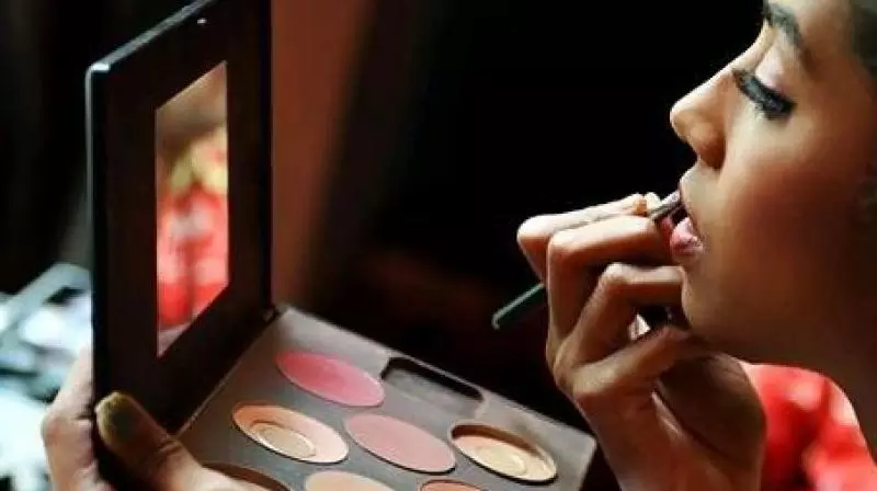 സൌന്ദര്യവര്ധകവസ്തുക്കളുടെ ഉപയോഗം വന്ധ്യതയ്ക്ക് കാരണമാകുന്നുവെന്ന് പഠനം സൌന്ദര്യവര്ധകവസ്തുക്കളുടെ ഉപയോഗം വന്ധ്യതയ്ക്ക് കാരണമാകുന്നുവെന്ന് പഠനം