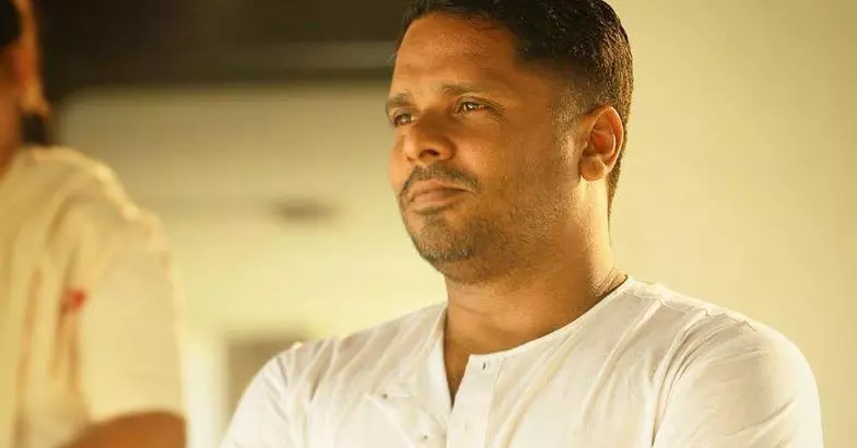 പി.സിക്കെതിരെ കേസെടുക്കാൻ മാർച്ച്; പോസ്റ്റർ ഷെയർ ചെയ്ത ആഷിഖ് അബുവിനോട് ശശിക്കെതിരെ മാർച്ചില്ലേയെന്ന് സോഷ്യൽ മീഡിയ പി.സിക്കെതിരെ കേസെടുക്കാൻ മാർച്ച്; പോസ്റ്റർ ഷെയർ ചെയ്ത ആഷിഖ് അബുവിനോട് ശശിക്കെതിരെ മാർച്ചില്ലേയെന്ന് സോഷ്യൽ മീഡിയ