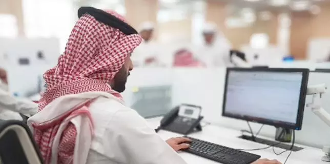 സ്വദേശികളെ നിയമിച്ചാല് ധനസഹായം; സൗദിയുടെ പുതിയ പദ്ധതിക്ക് തുടക്കമായി സ്വദേശികളെ നിയമിച്ചാല് ധനസഹായം; സൗദിയുടെ പുതിയ പദ്ധതിക്ക് തുടക്കമായി