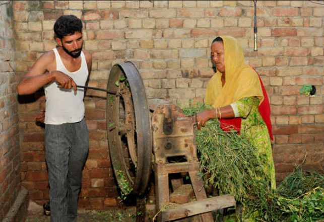 കടം വാങ്ങിയ 200 രൂപ കൊണ്ട് ലോട്ടറി എടുത്തു; ഭാഗ്യദേവത കടാക്ഷിച്ചപ്പോള്‍ കിട്ടിയത് ഒന്നര കോടി