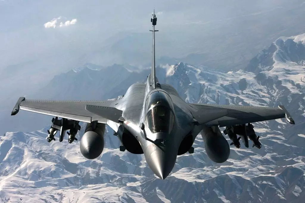 റാഫേല്‍ ഇടപാടില്‍ മോദിക്കെതിരെ ആരോപണം ശക്തമാക്കി കോണ്‍ഗ്രസ്