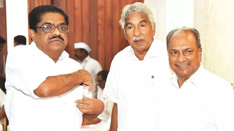 ലോക്സഭ തെരഞ്ഞെടുപ്പ്; പ്രവര്ത്തകരുടെ സാമൂഹ്യമാധ്യമ ഇടപെടലുകളെ നിയന്ത്രിക്കാനൊരുങ്ങി കെ.പി.സി.സി ലോക്സഭ തെരഞ്ഞെടുപ്പ്; പ്രവര്ത്തകരുടെ സാമൂഹ്യമാധ്യമ ഇടപെടലുകളെ നിയന്ത്രിക്കാനൊരുങ്ങി കെ.പി.സി.സി