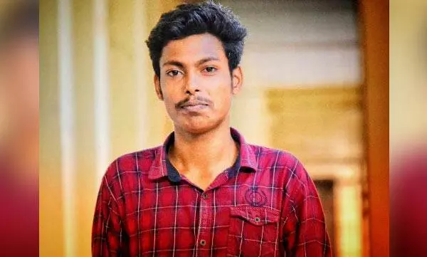 അഭിമന്യു കൊലപാതകം; പ്രതികളിലൊരാള് കീഴടങ്ങി അഭിമന്യു കൊലപാതകം; പ്രതികളിലൊരാള് കീഴടങ്ങി