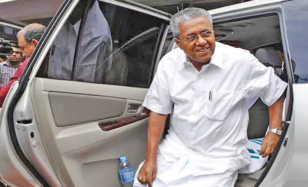 അമേരിക്കയിലെ ചികിത്സക്ക് ശേഷം മുഖ്യമന്ത്രി പിണറായി വിജയന് തിരിച്ചെത്തി അമേരിക്കയിലെ ചികിത്സക്ക് ശേഷം മുഖ്യമന്ത്രി പിണറായി വിജയന് തിരിച്ചെത്തി