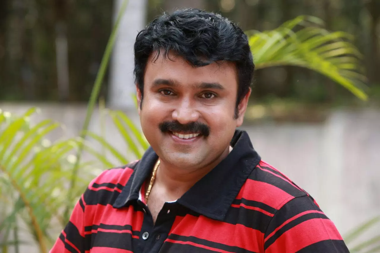 ഇമേജില് തളയ്ക്കപ്പെട്ട വേഷങ്ങളാണ് കിട്ടിയിരുന്നത്, പക്ഷേ ഞാന് അതില് സംതൃപ്തനായിരുന്നു; സുധീഷ് ഇമേജില് തളയ്ക്കപ്പെട്ട വേഷങ്ങളാണ് കിട്ടിയിരുന്നത്, പക്ഷേ ഞാന് അതില് സംതൃപ്തനായിരുന്നു; സുധീഷ്