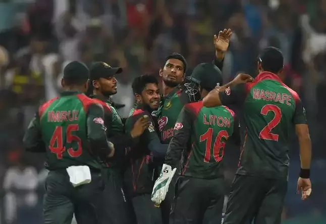 പാകിസ്താനെ തോല്പിച്ച് ബംഗ്ലാദേശ് ഫൈനലില് പാകിസ്താനെ തോല്പിച്ച് ബംഗ്ലാദേശ് ഫൈനലില്