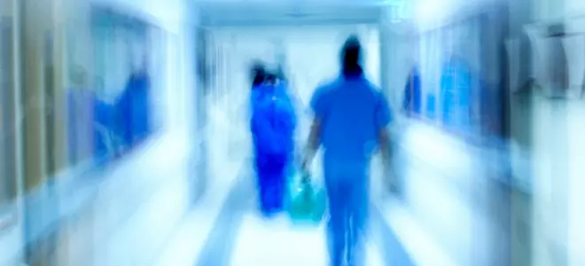 കുവൈത്തിൽ സർക്കാർ ക്ലിനിക്കിൽ ചികിത്സക്കിടെ ബാലിക മരിക്കാനിടയായ സംഭവത്തിൽ ഡോക്ടര്ക്കെതിരെ നടപടി കുവൈത്തിൽ സർക്കാർ ക്ലിനിക്കിൽ ചികിത്സക്കിടെ ബാലിക മരിക്കാനിടയായ സംഭവത്തിൽ ഡോക്ടര്ക്കെതിരെ നടപടി