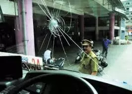 ഹര്ത്താലില് സംസ്ഥാന വ്യാപക അക്രമം ഹര്ത്താലില് സംസ്ഥാന വ്യാപക അക്രമം