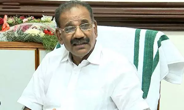 സ്വകാര്യ ബസ് പ്രതിസന്ധിയില് സര്ക്കാര് ഇടപെടുമെന്ന് എ.കെ ശശീന്ദ്രന് സ്വകാര്യ ബസ് പ്രതിസന്ധിയില് സര്ക്കാര് ഇടപെടുമെന്ന് എ.കെ ശശീന്ദ്രന്